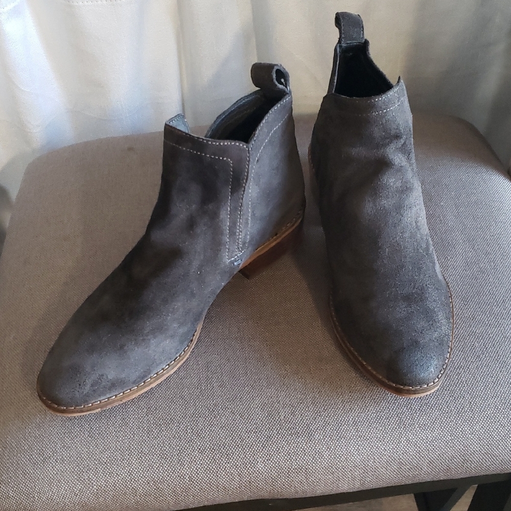 Dolce Vita Charcoal Suede Ankle Boots